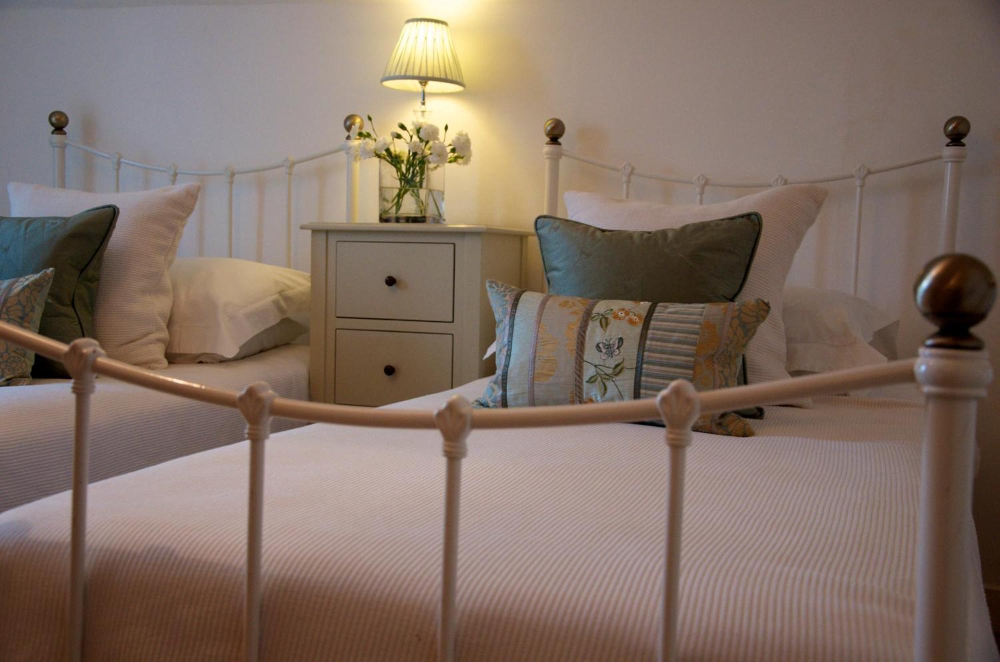 Bed and Breakfast Onefifty à Cowes  Extérieur photo
